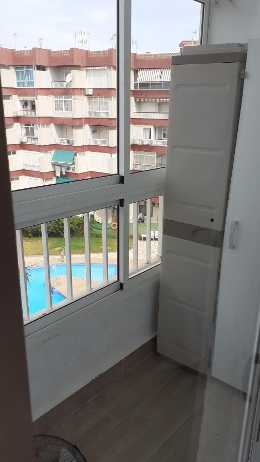 Апартаменти Amplio Piso Al Lado De La Playa En Нерха Екстер'єр фото